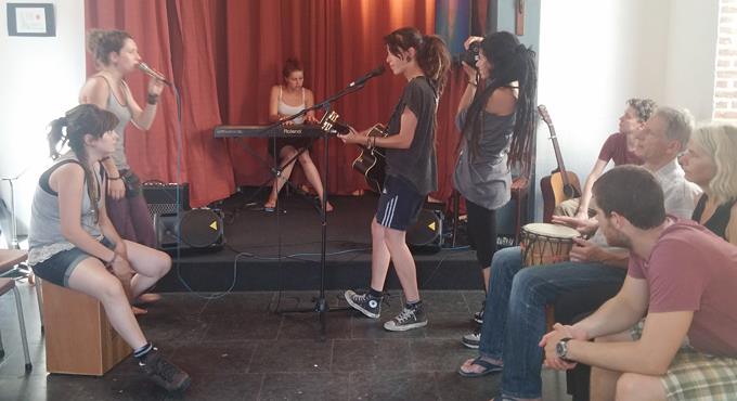 zomers optreden jongerenmuziekproject